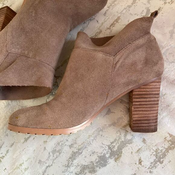 Crown Vintage Suede Darcie Heeled Ankle Boots - Picture 4 of 16